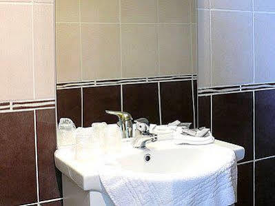 Logis Drom'Sud Hotel Donzere Luaran gambar